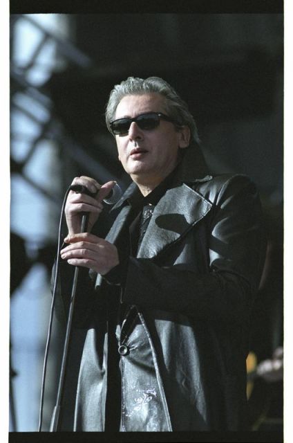 Fete_Huma_2004_Sept_2004_187_Bashung.jpg