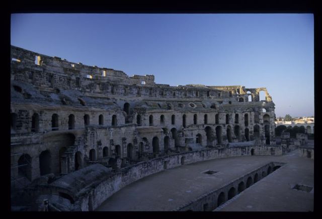 Tunisie_Mars_1998_087_Amphi_El_Jem.jpg